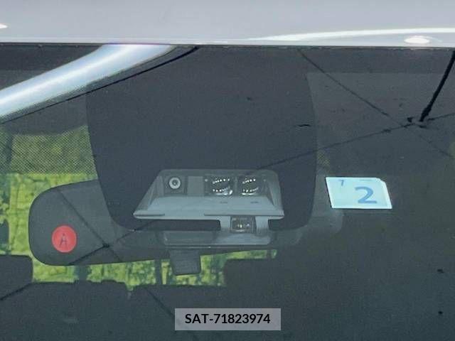 Toyota VOXY 2018-02 341540-2