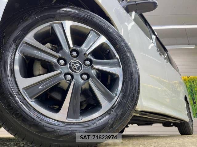 Toyota VOXY 2018-02 341540-13