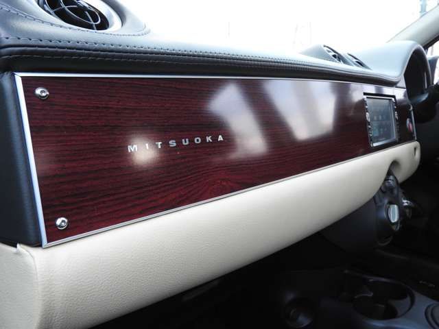 Mitsuoka VIEWT 2010-09 196746-19