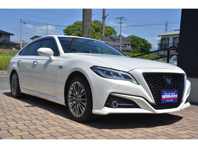 Toyota CROWN SEDAN 2018-08 2743-2