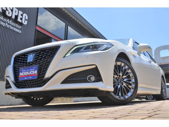 Toyota CROWN SEDAN 2018-08 2743-20
