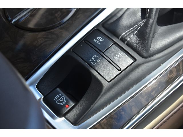 Toyota CROWN SEDAN 2018-08 2743-12