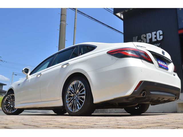 Toyota CROWN SEDAN 2018-08 2743-21