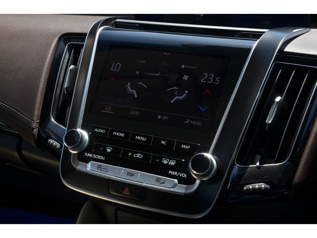 Toyota CROWN SEDAN 2018-08 2743-11