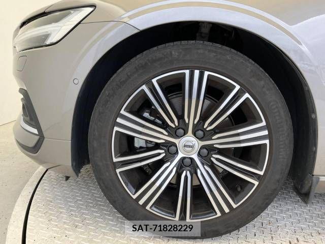 Volvo V60 2019-04 214840-15