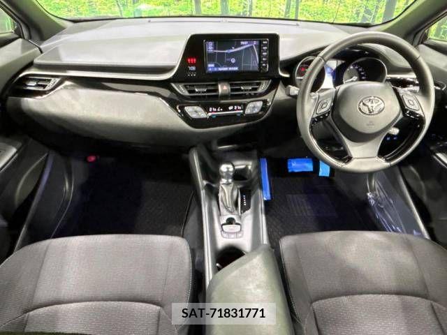 Toyota C-HR 2019-08 237150-1