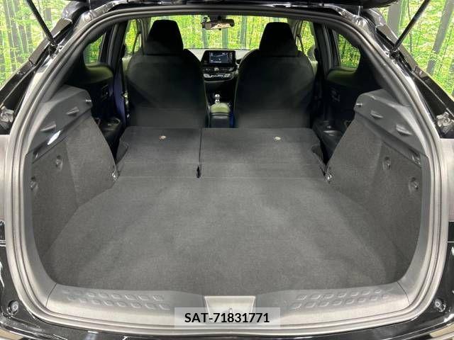 Toyota C-HR 2019-08 237150-10