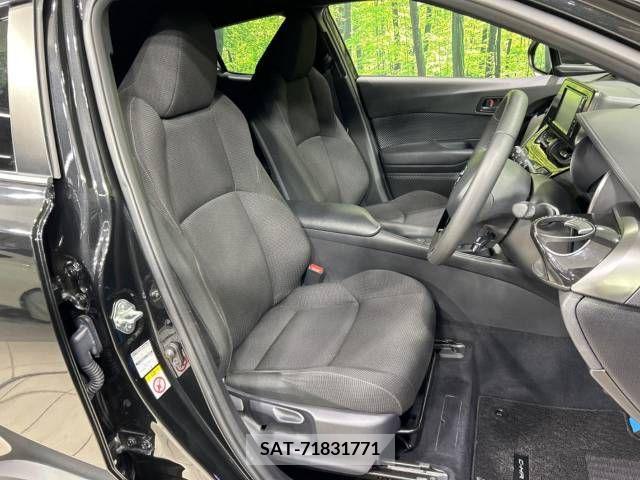 Toyota C-HR 2019-08 237150-8