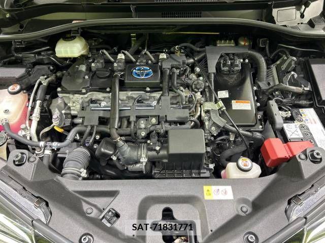 Toyota C-HR 2019-08 237150-18