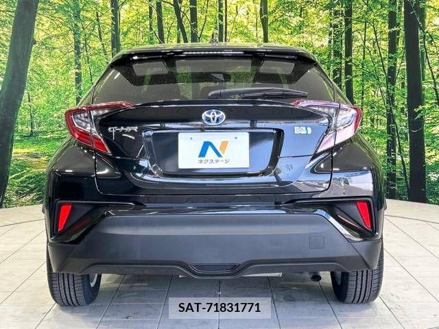 Toyota C-HR 2019-08 237150-15