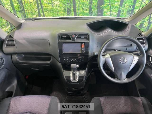 Nissan SERENA 2012-02 324907-1