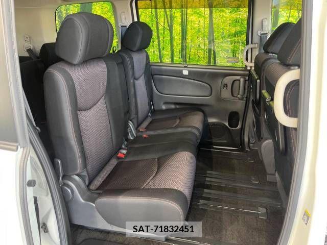 Nissan SERENA 2012-02 324907-9