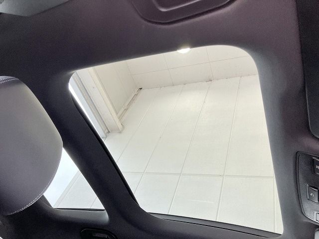 Mercedes Benz GLA-CLASS 2017-11 4140-11