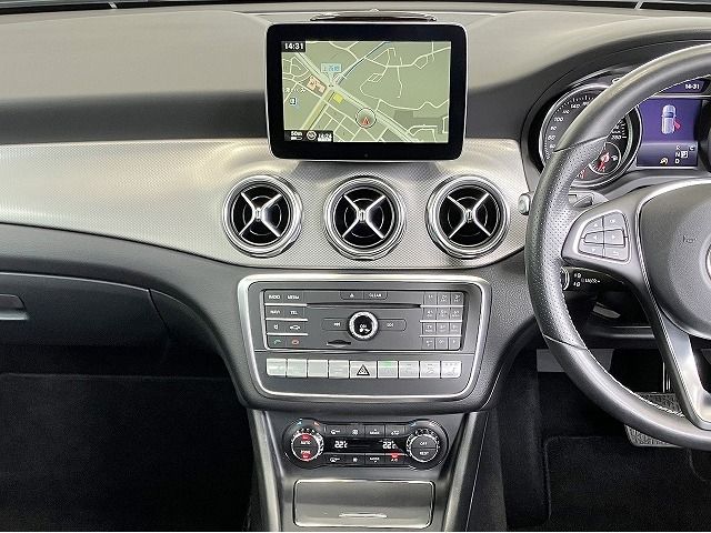 Mercedes Benz GLA-CLASS 2017-11 4140-3