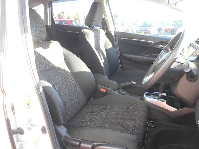 Honda FIT 2013-10 188469-3