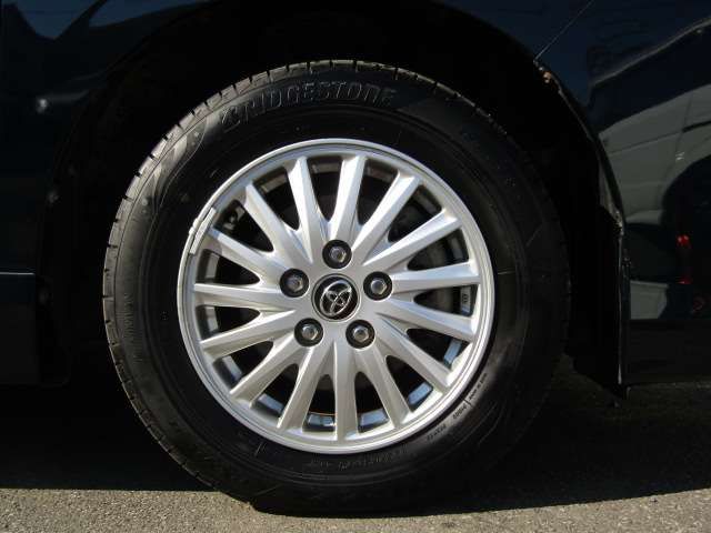 Toyota VOXY HYBRID 2014-12 15967-3