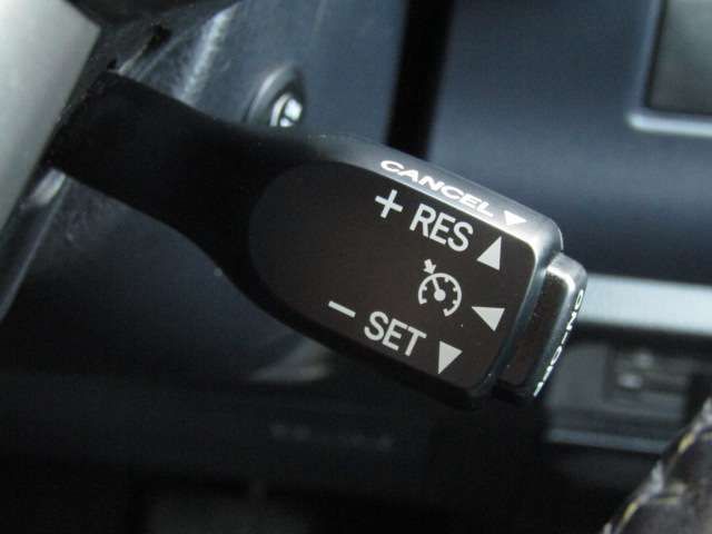 Toyota VOXY HYBRID 2014-12 15967-13
