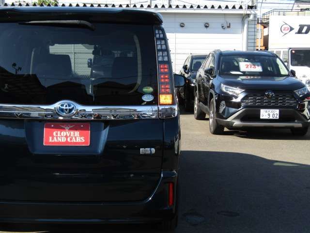 Toyota VOXY HYBRID 2014-12 15967-5