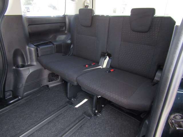 Toyota VOXY HYBRID 2014-12 15967-15