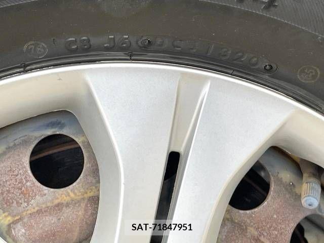 Nissan NOTE 2015-08 365459-19
