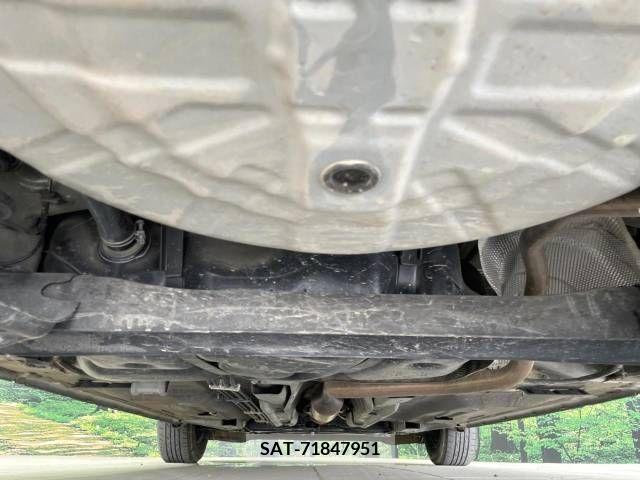 Nissan NOTE 2015-08 365459-17