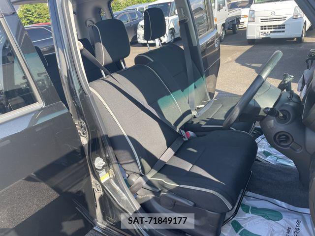 Daihatsu MOVE CONTE CUSTOM 2016-04 278275-18