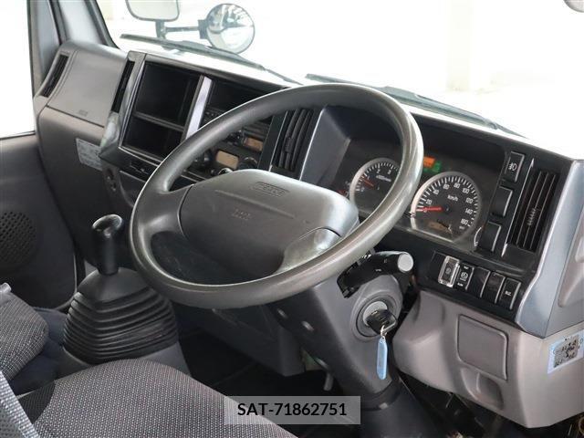 Mazda TITAN 2016-09 287684-1