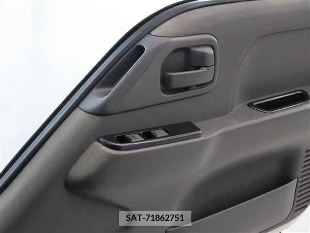 Mazda TITAN 2016-09 287684-2