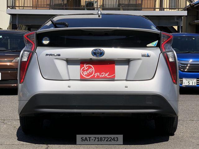 Toyota PRIUS 2016-02 281710-6