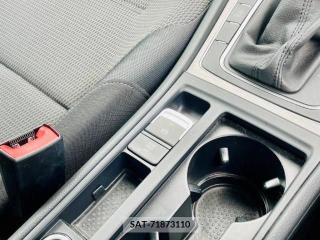 VolksWagen GOLF 2017-03 373363-15
