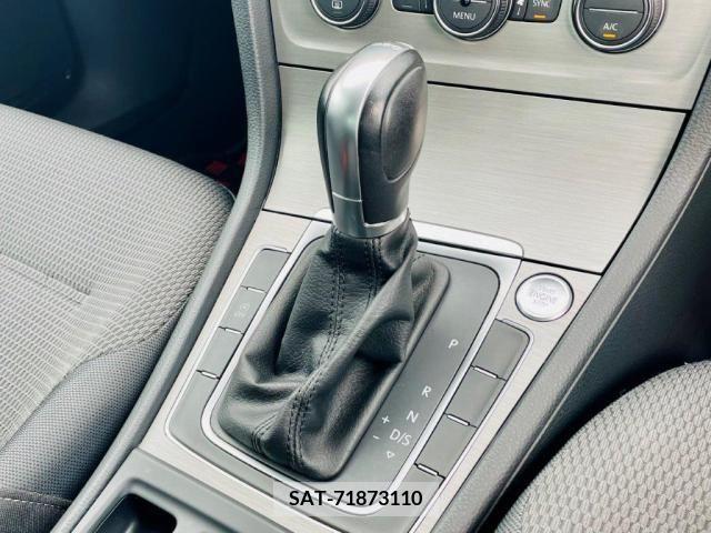 VolksWagen GOLF 2017-03 373363-14