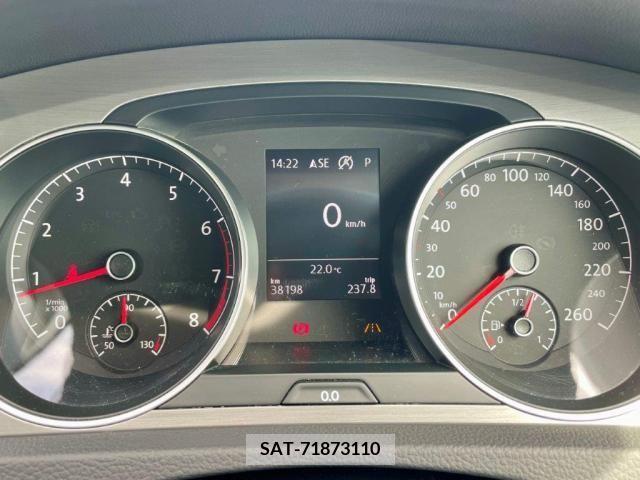 VolksWagen GOLF 2017-03 373363-8