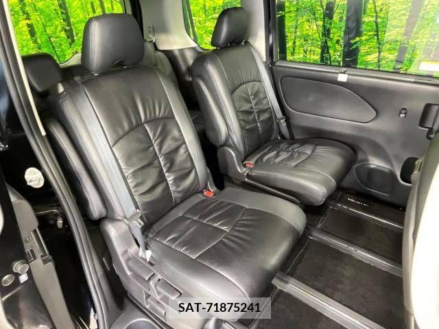 Nissan SERENA 2019-09 350427-9