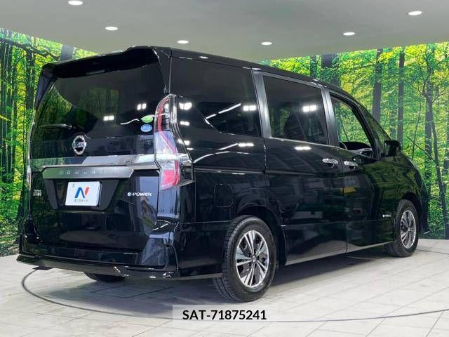 Nissan SERENA 2019-09 350427-17