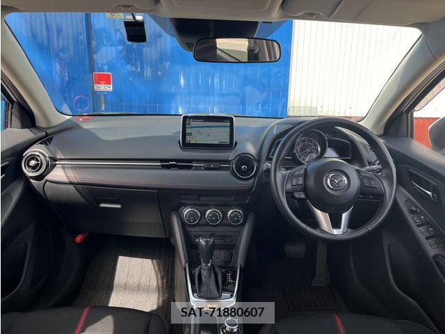 Mazda DEMIO 2015-12 267562-1
