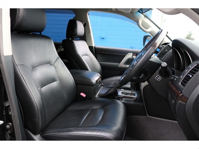 Toyota LAND CRUISER 2013-10 24558-13