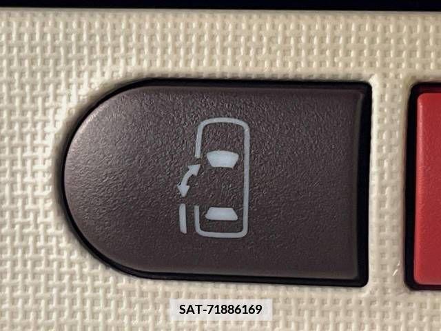 Toyota SPADE 2013-09 352666-3