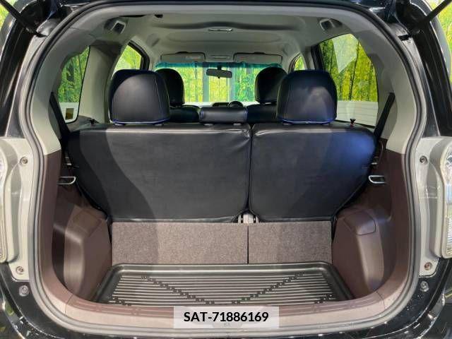 Toyota SPADE 2013-09 352666-10