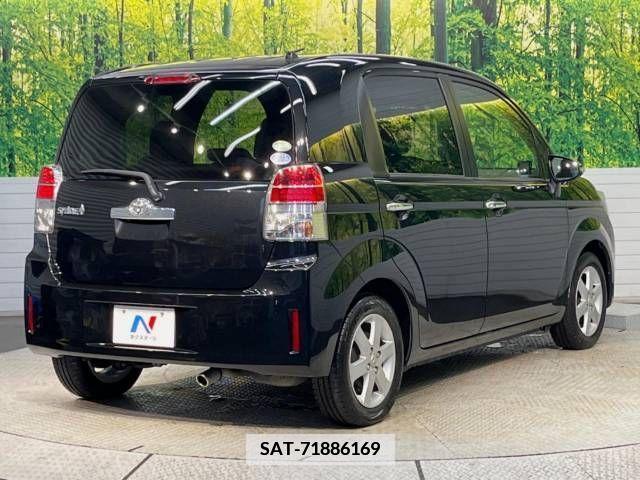 Toyota SPADE 2013-09 352666-17