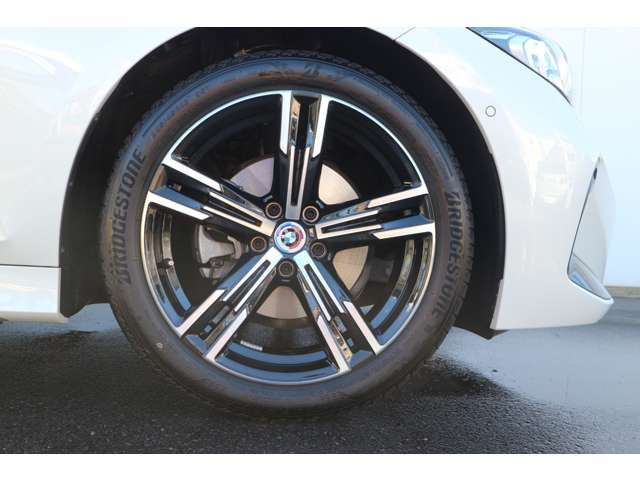 Bmw 3 SERIES 2022-10 7215-8
