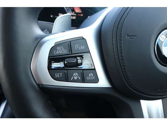 Bmw 3 SERIES 2022-10 7215-10