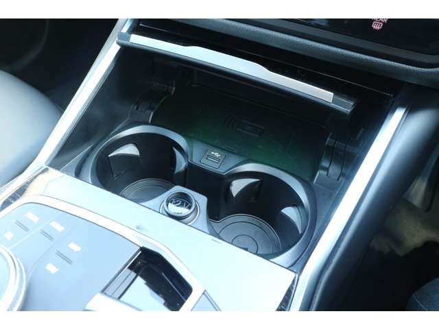 Bmw 3 SERIES 2022-10 7215-19