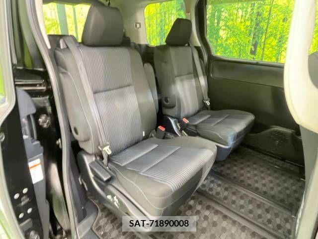 Toyota VOXY 2016-03 230391-9