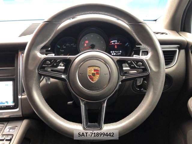 Porsche MACAN 2015-06 331690-11