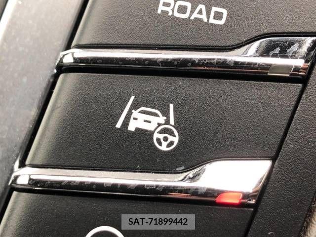Porsche MACAN 2015-06 331690-4