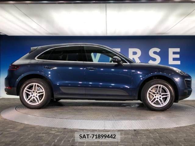 Porsche MACAN 2015-06 331690-19