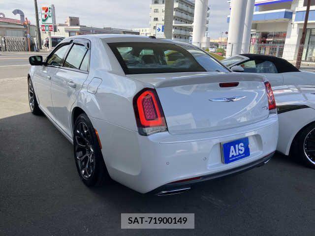 Chrysler 300 2016-02 264215-2