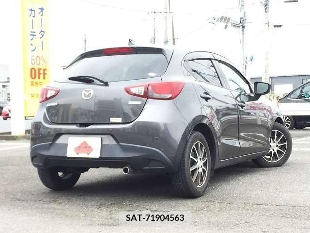 Mazda DEMIO 2018-04 376403-2
