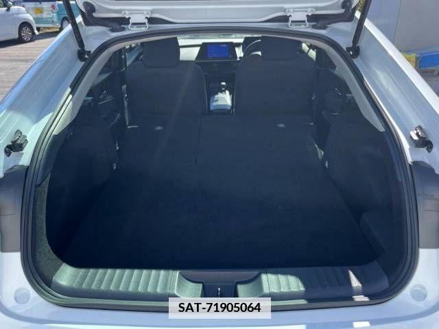 Toyota PRIUS 2023-07 366515-10