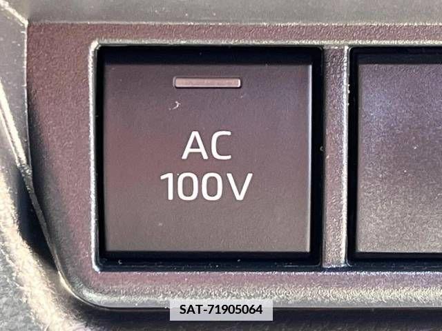 Toyota PRIUS 2023-07 366515-6